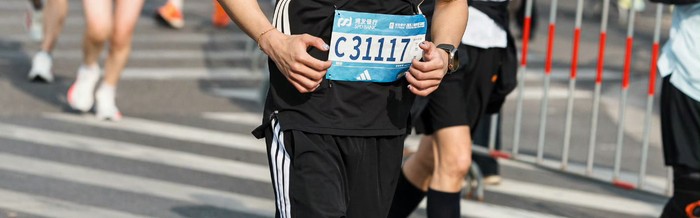 开云-姚琛完成人生首个半马，上海赛场见证突破|马拉松|线下活动|半程马拉松|半程|彩虹_新浪体育_新浪新闻